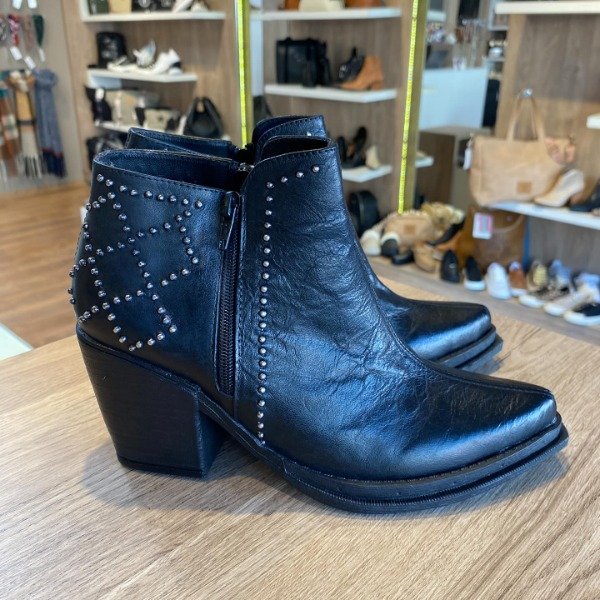 Producto - Bota  Edwin 3590