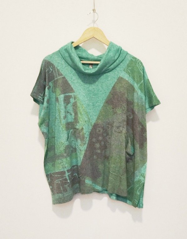 Producto - Poncho Mariel -verde estampa Digital-