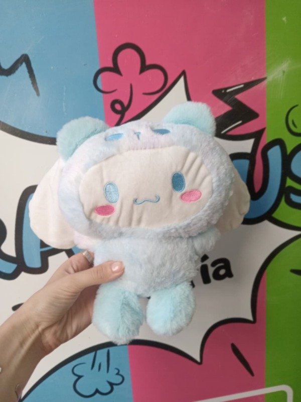 Producto - Peluche Cinnamorroll Pijama multicolor