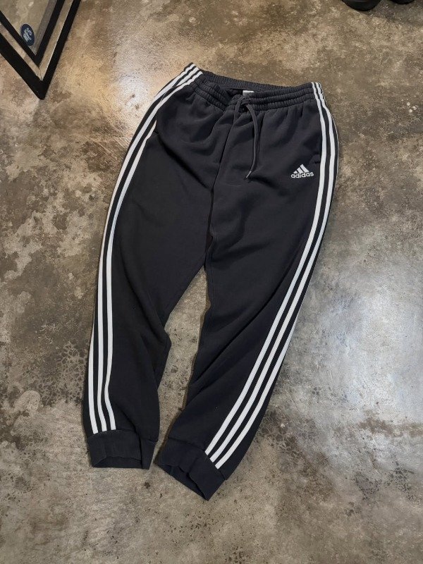 Producto - Adidas Sportswear (L)