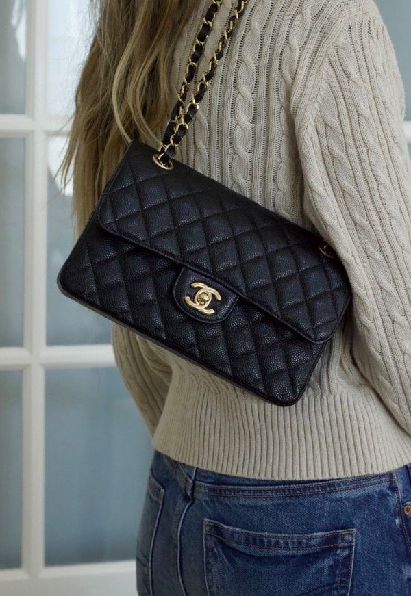 Producto - Cha Oscura Puff