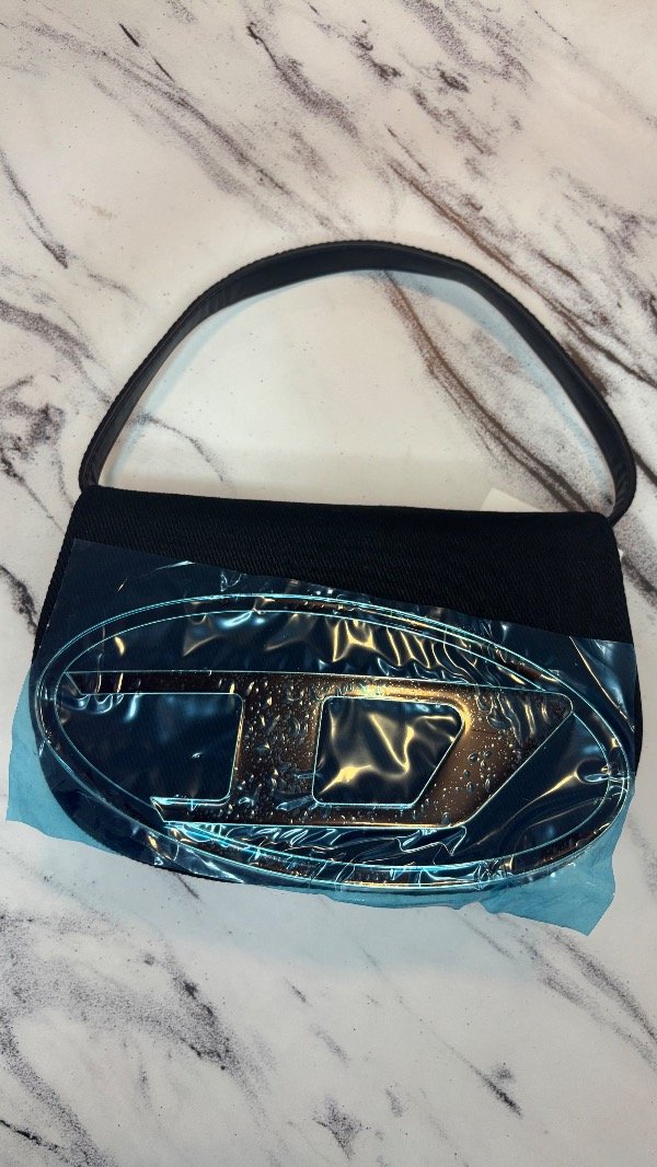 Producto - Minibag DIESEL negra doble correa - 5