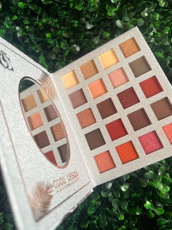 Producto - Paleta de sombras libro coco urban palmera - 2