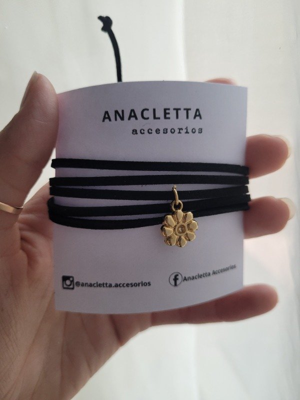 Producto - Choker largo flor dorada - bijou