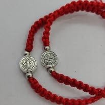 Producto - Pulsera de San Benito rojo - 1