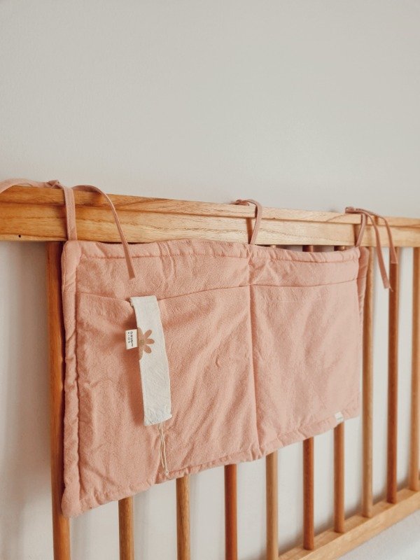 Producto - Bolsillero de cuna Rosa viejo