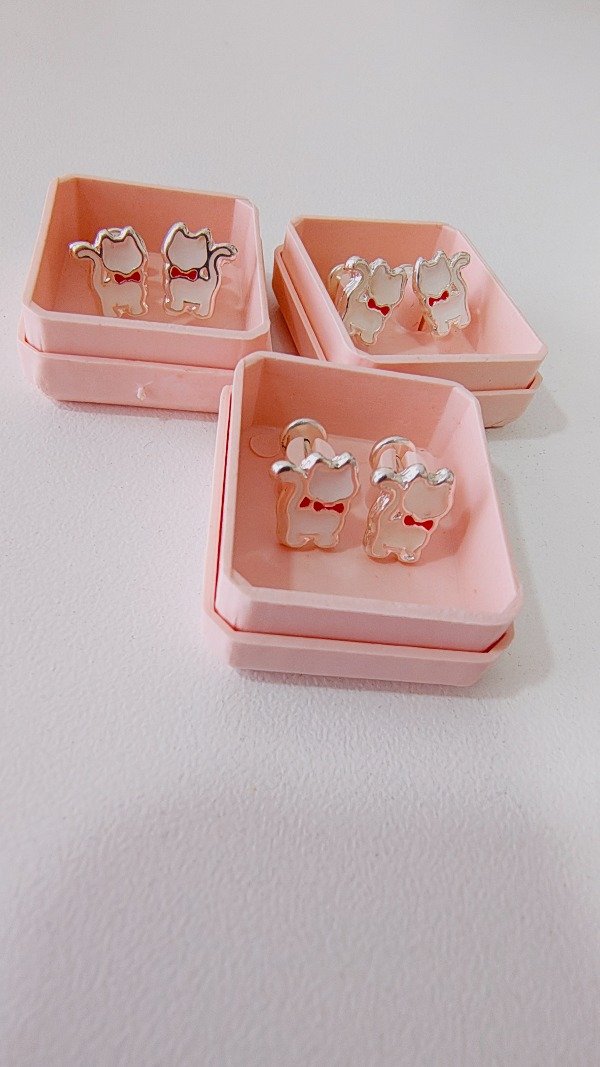 Producto - Abridor Gatito esmaltado