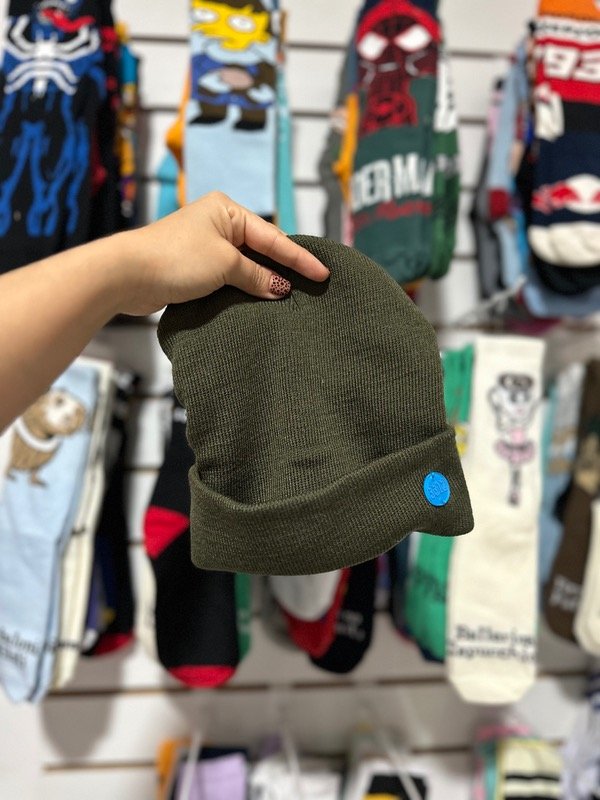 Producto - Gorro rocky verde militar