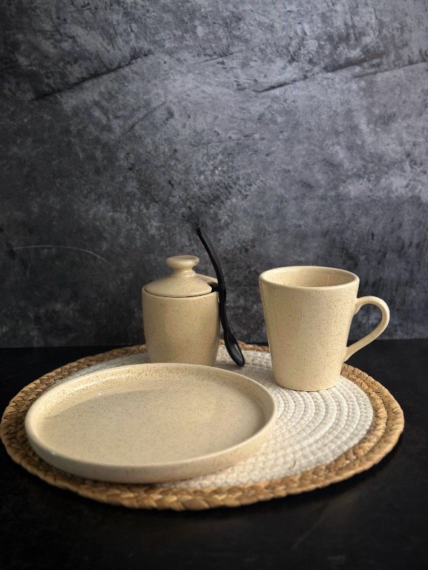 Producto - Set desayuno minimalista Jasp. - Cónica, azucarera y plato