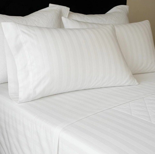 Producto - Sábanas Queen Hotel Dobby 300 hilos blanca