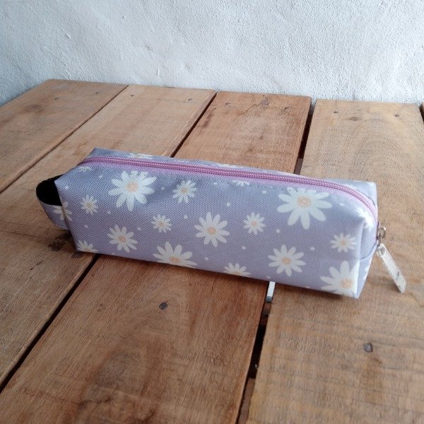 Producto - Cartuchera Cubo Margaritas