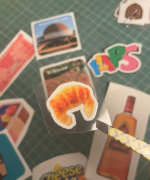 Producto - Media Luna Dulce Sticker