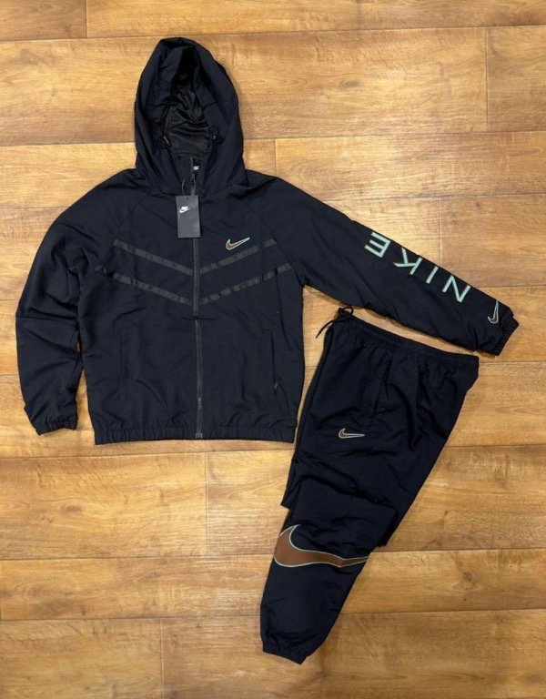 Producto - Conjunto Rompeviento NK Air