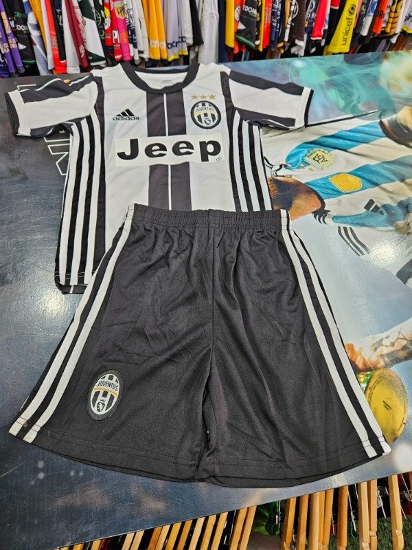 Producto - Conjunto niño Juventus