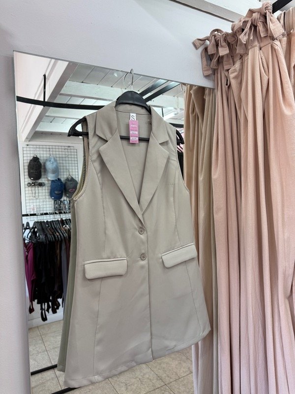 Producto - Chaleco largo GRIS