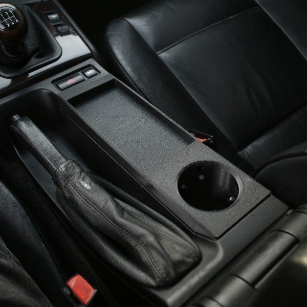 Producto - Consola Central Con Cargador Inalambrico y Portavasos BMW E46