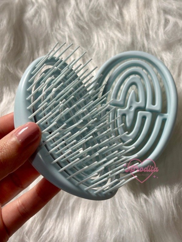 Producto - Cepillo anti frizz para cabellos con rulos