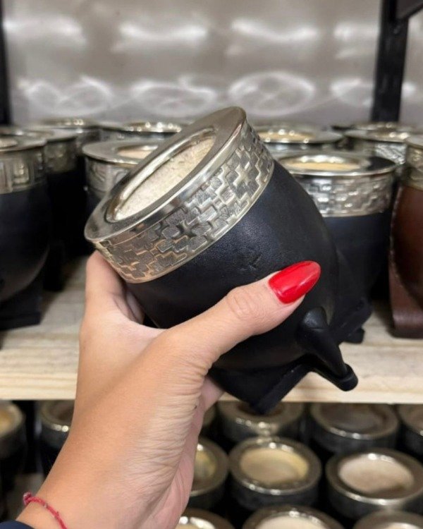 Producto - IMPERIAL NEGRO LISO (VIROLA ALPACA)