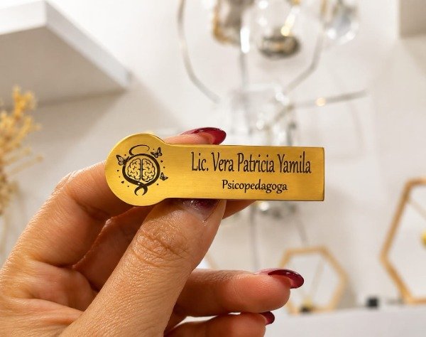 Producto - Broches Personalizados en Acero Dorado - 2