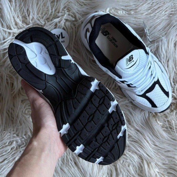 Producto - New Balance 530 Blanco / Choco - 6