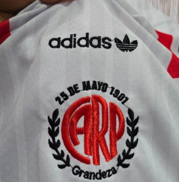 Producto - Camiseta River Plate EQT 2026/27 - 2
