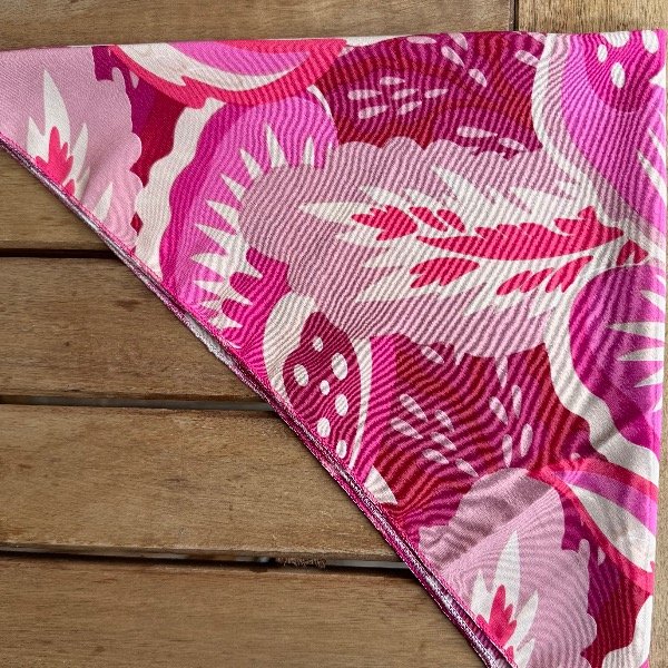 Producto - Pañuelo tonos rosas