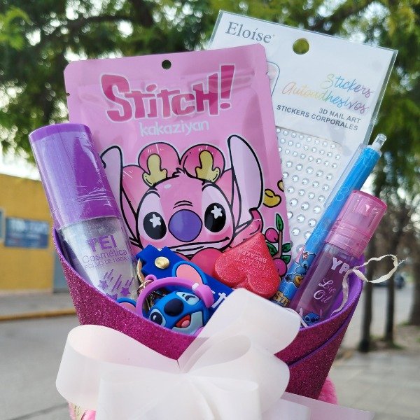 Producto - Ramo de maquillaje stitch