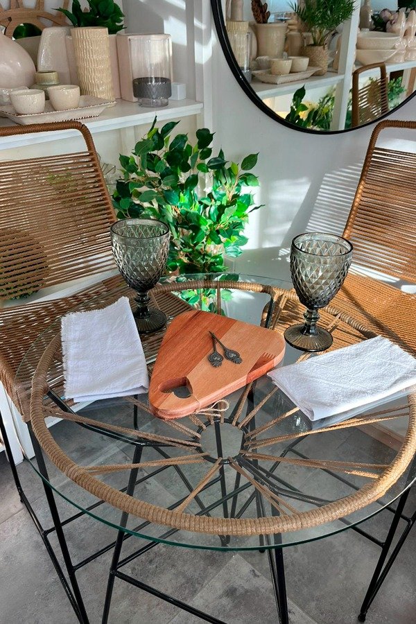 Producto - Combo 2 banquetas Tulum + mesa alta con vidrio