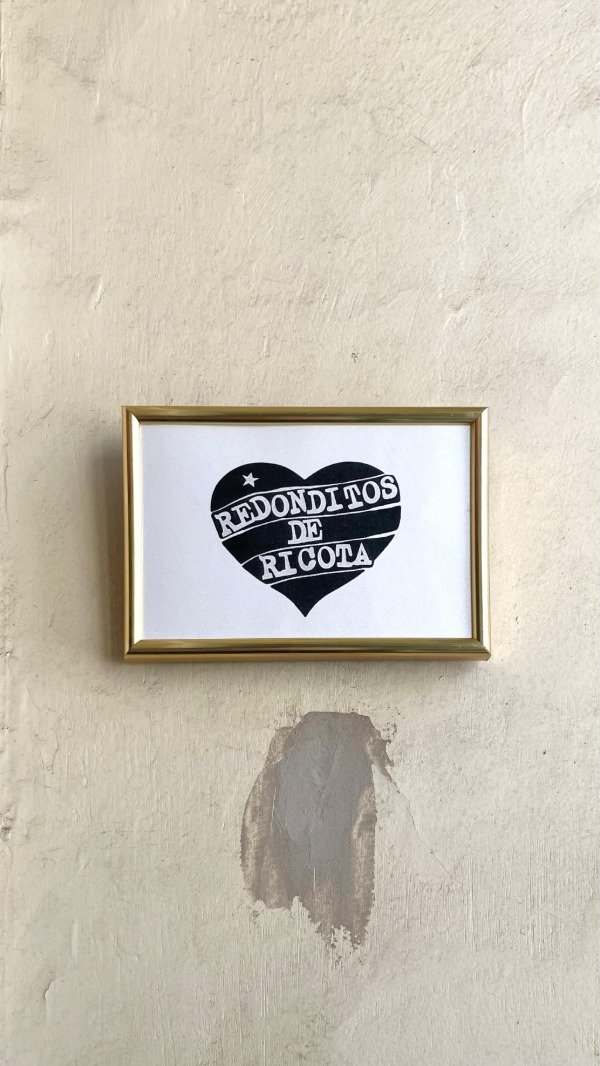 Producto - redonditos de ricota + marco dorado