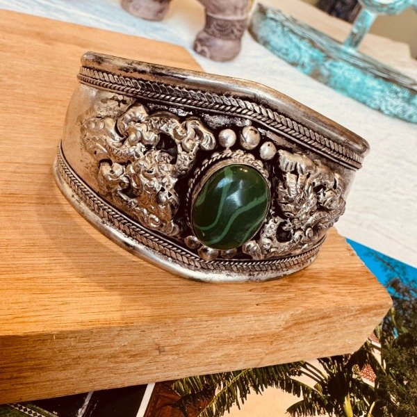 Producto - Brazalete Giri