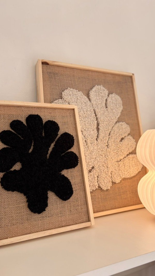 Producto - Cuadro tejido artesanal 31cm x 26cm - bordado negro - 4