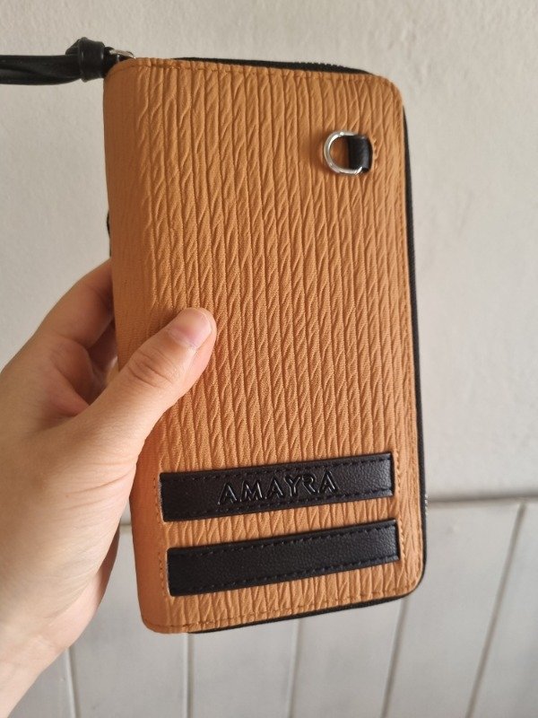 Producto - Billetera Amayra suela engomada doble