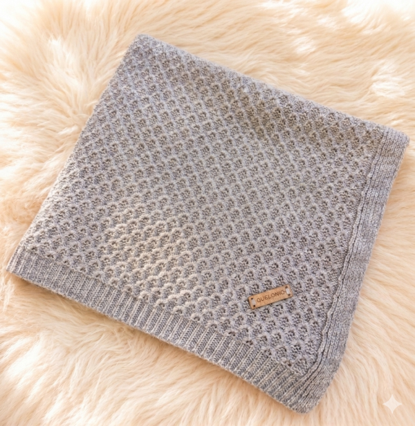 Producto - MANTITA REVERSIBLE GRIS PERLA