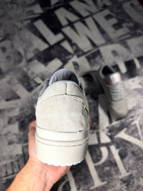 Producto - Forum "off white" - 2
