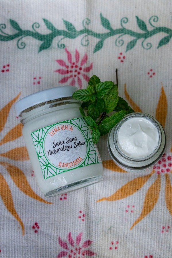 Producto - Crema dental blanqueadora