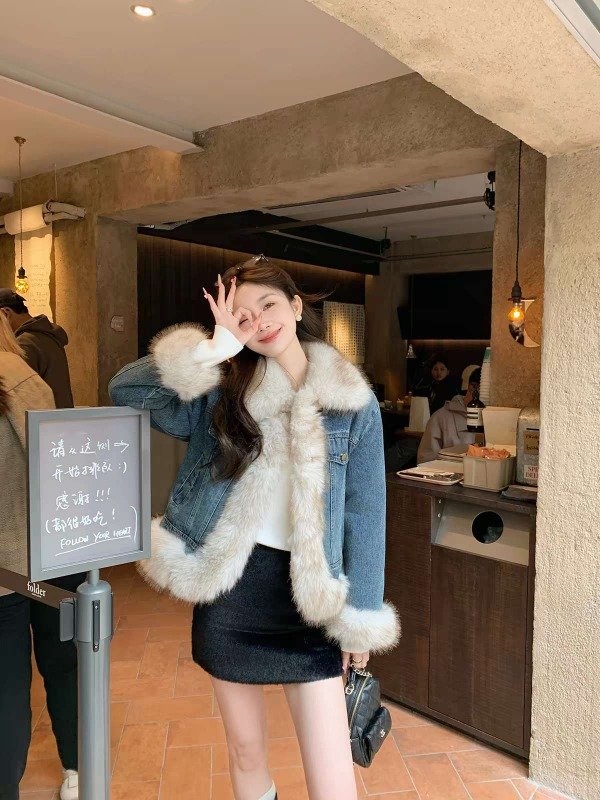 Producto - Campera de jean con peluche