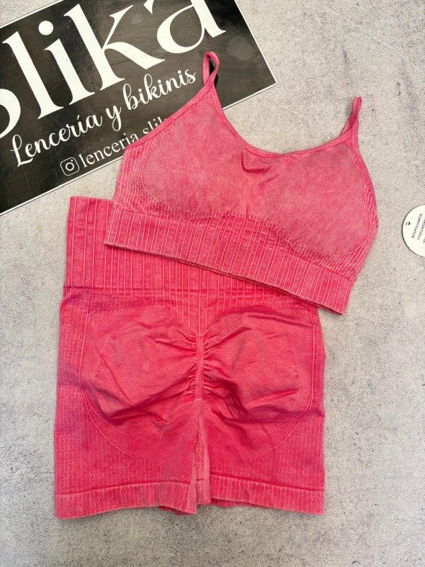 Producto - Conjunto seamless push up top y short rosa L/XL