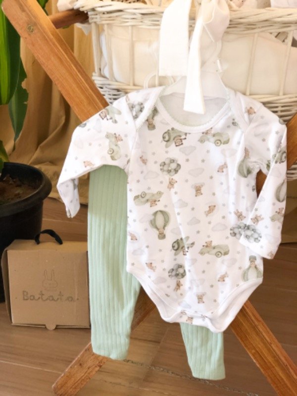 Producto - Conjunto body picot y pantaloncito canele globo