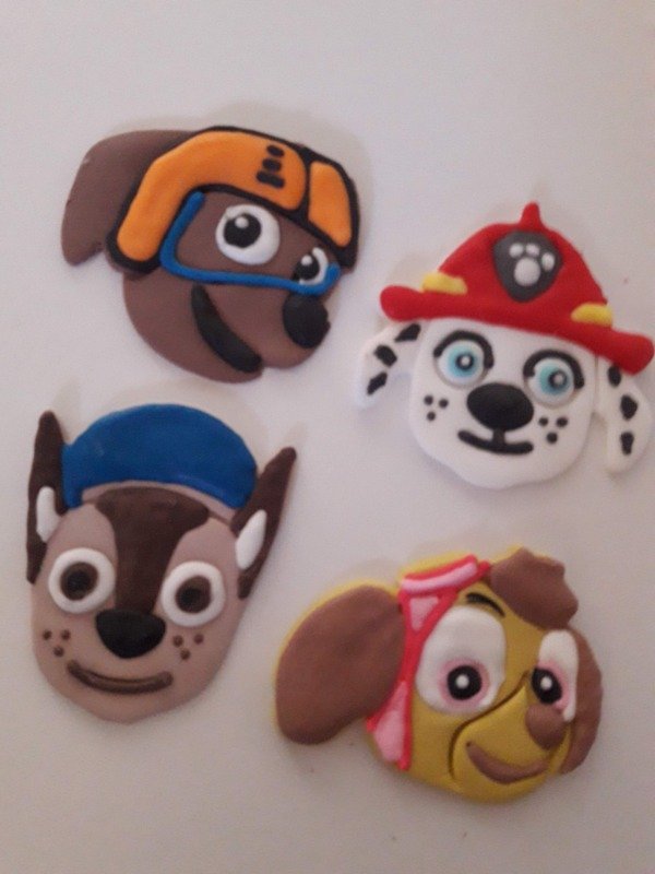 Producto - Caritas estilo Paw Patrol en pastillaje x12 unidades (4 diseños surtidos)