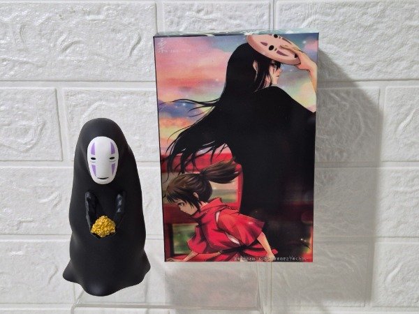 Producto - Figura Sin Cara 16 cm El Viaje de Chihiro  en caja
