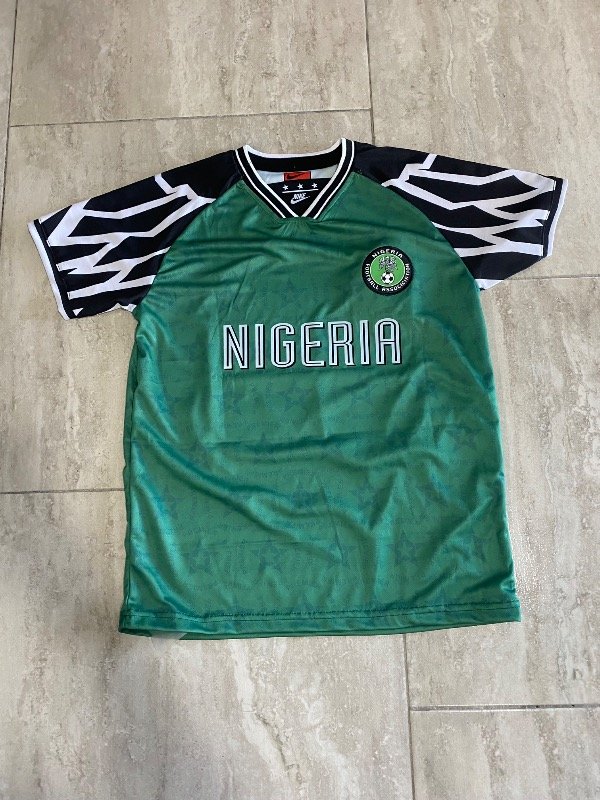 Producto - Nigeria 10 retro