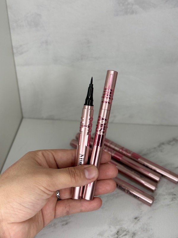 Producto - DELINEADOR SKY HIGH