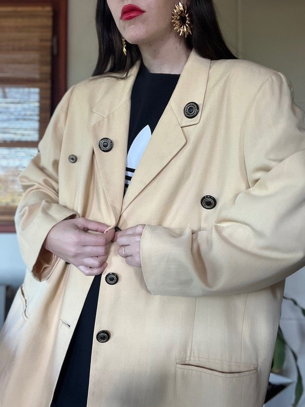 Producto - Blazer Button Maíz