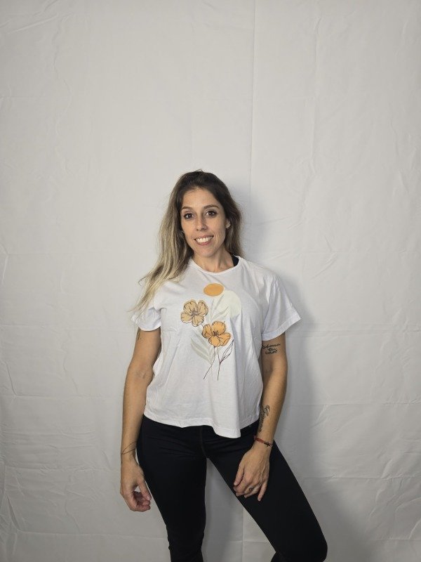 Producto - REMERA ESTAMPADA TALLE UNICO