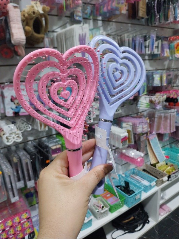 Producto - Cepillo de pelo corazón SIN ELECCION DE COLOR 0353