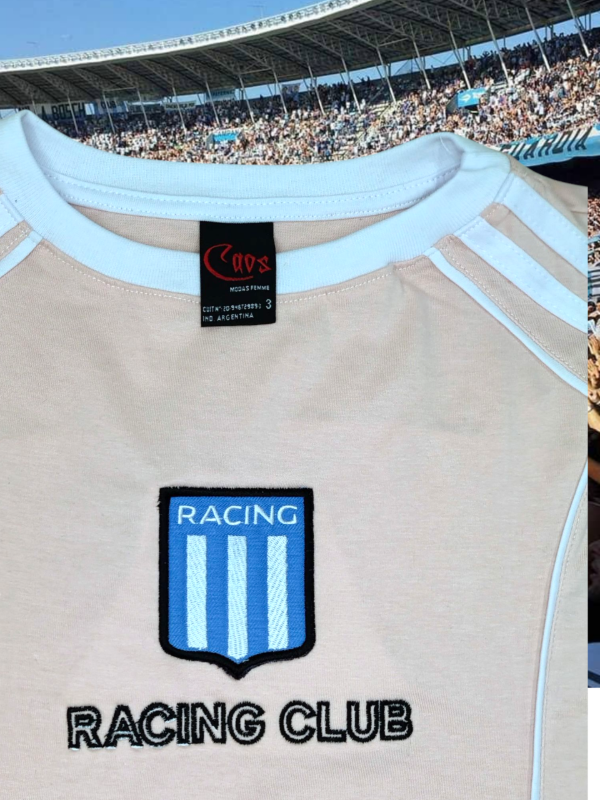 Remera boxi bordada rosa Racing Club — imagen 4