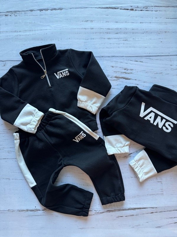Producto - Conjunto Vans cuello alto con cierre Negro
