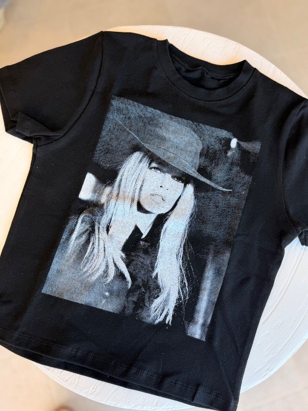 Producto - Remeras Baby Tee negra - 4