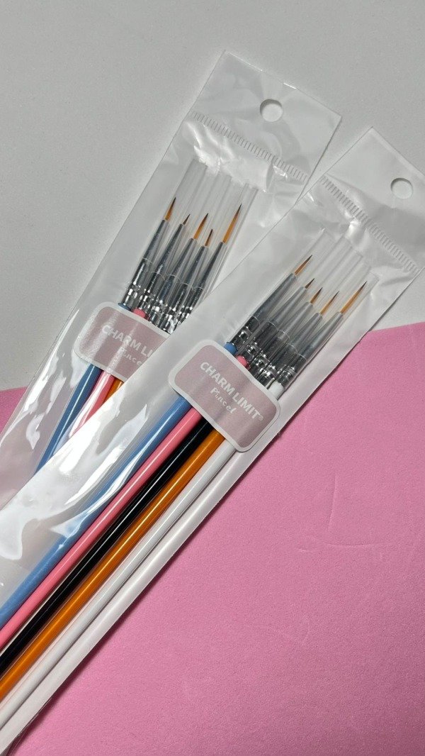 Producto - Set de 5 pinceles Liners Charm limit