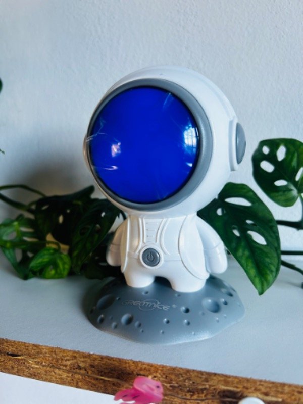 Producto - Parlante astronauta con luz - 3